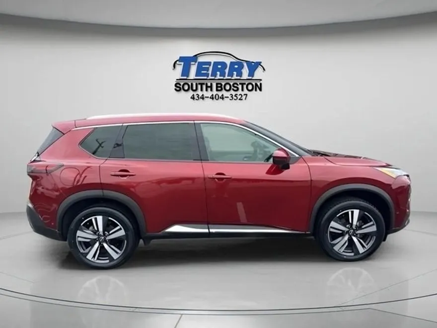 2023 Nissan Rogue SL photo 1