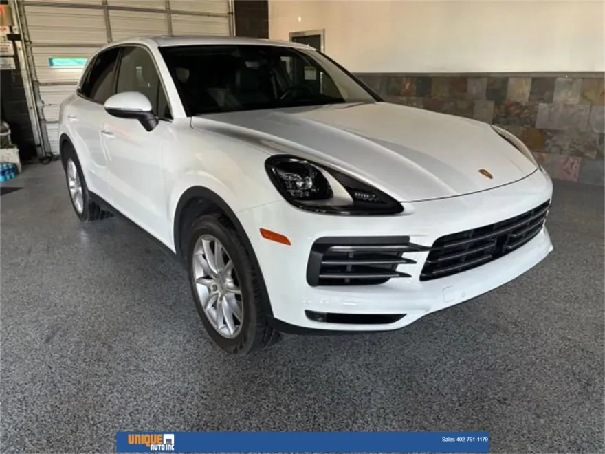 2020 Porsche Cayenne Base photo 1