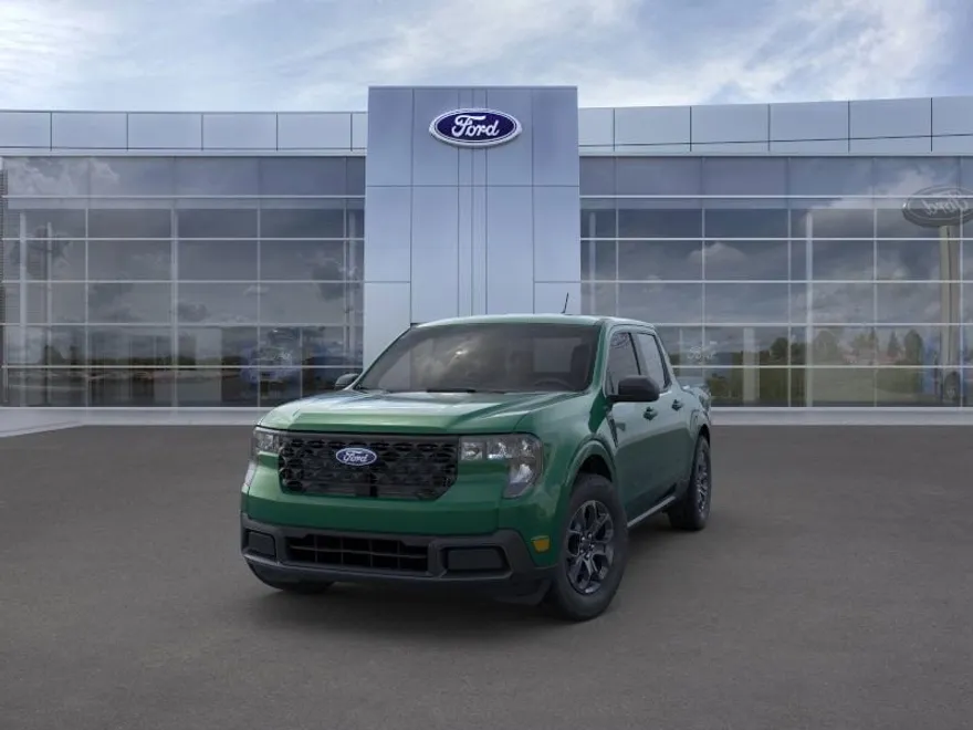 2025 Ford Maverick XLT photo 1