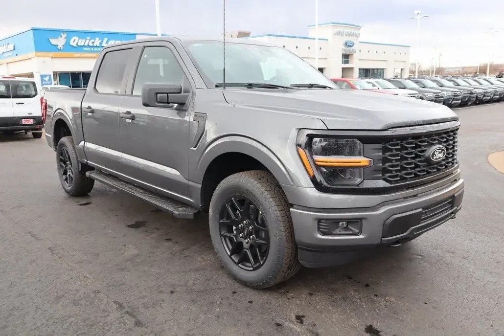 2025 Ford F-150 STX photo 1