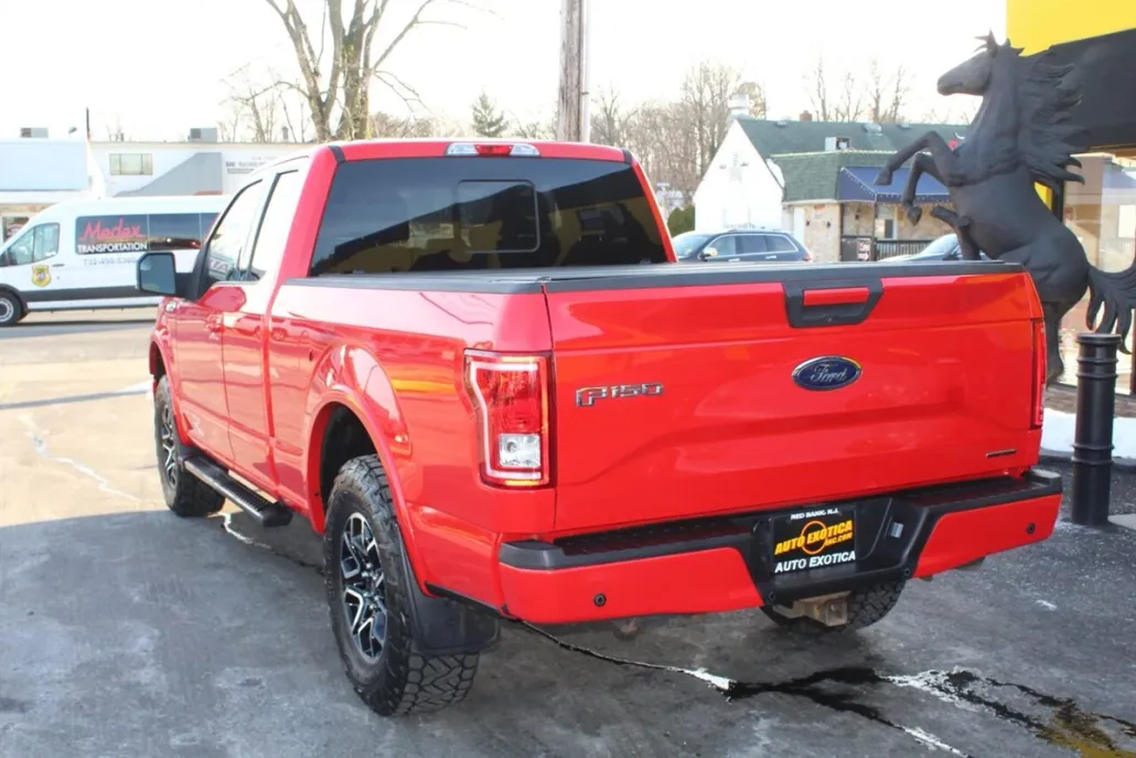 2016 Ford F-150 XLT photo 1