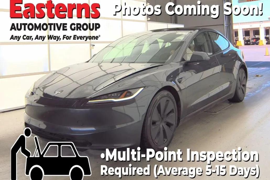 2024 Tesla Model 3 photo 1