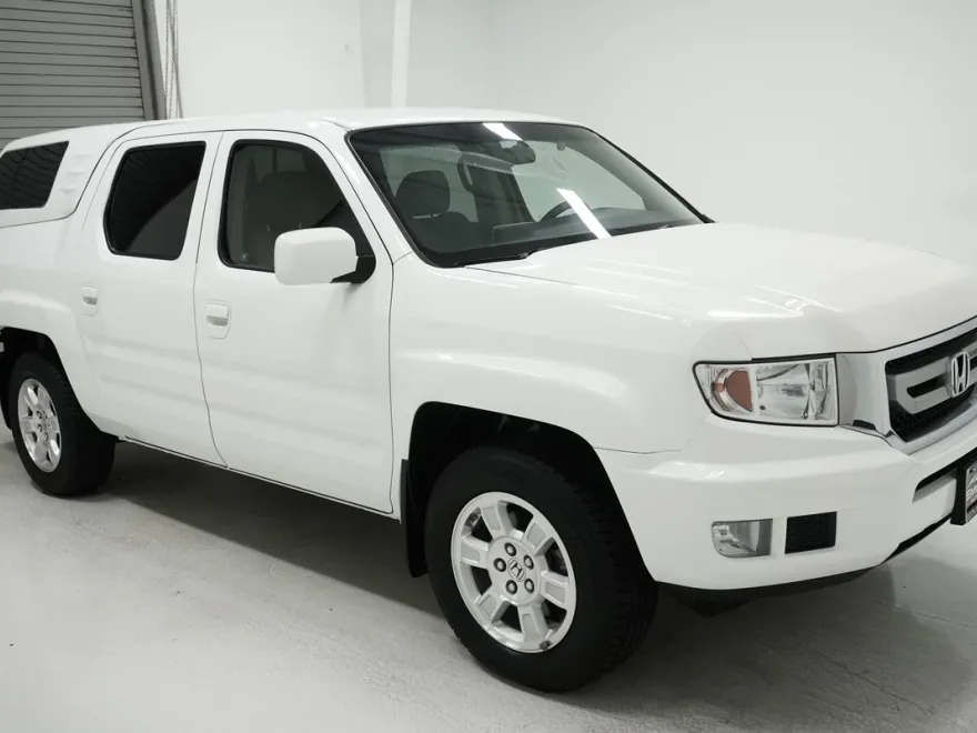 2010 Honda Ridgeline RTS photo 1
