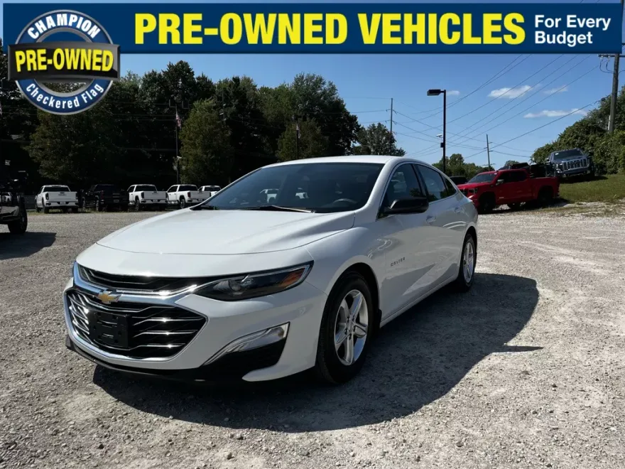 2021 Chevrolet Malibu LS photo 1