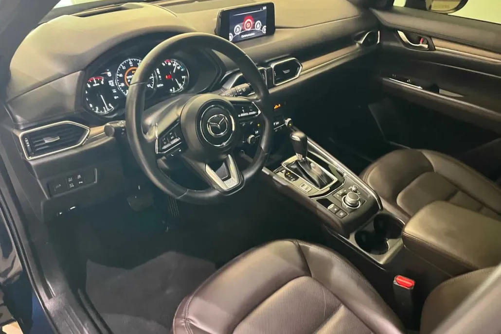 2019 Mazda CX-5 Signature photo 1