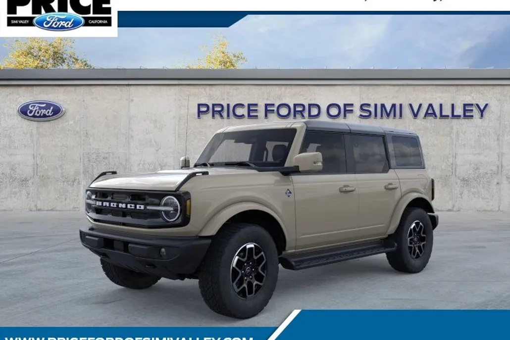 2025 Ford Bronco Outer Banks photo 1
