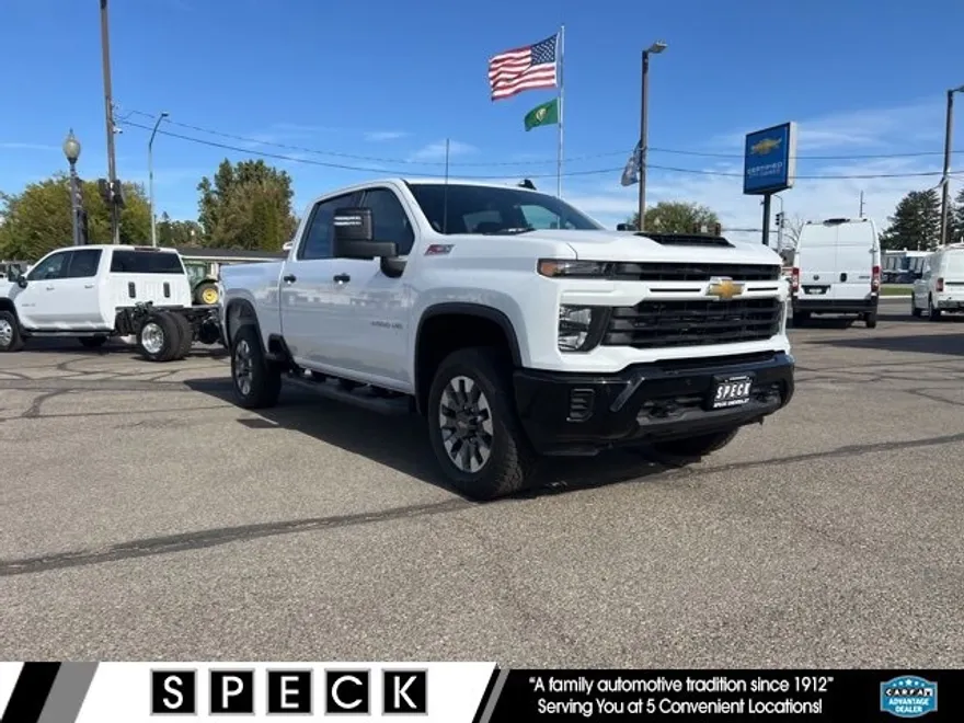 2025 Chevrolet Silverado 2500HD Custom photo 1