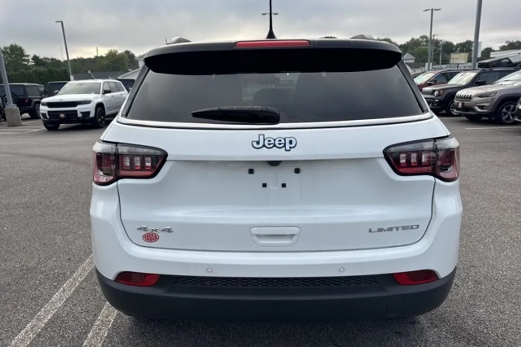 2025 Jeep Compass Limited photo 1