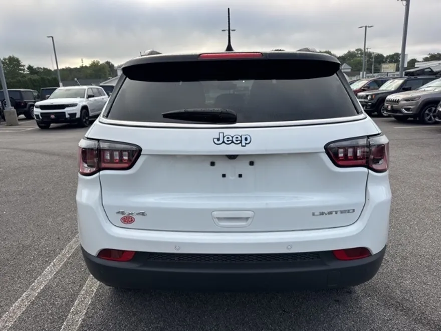 2025 Jeep Compass Limited photo 1