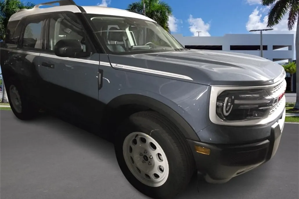 2025 Ford Bronco Sport Heritage photo 1