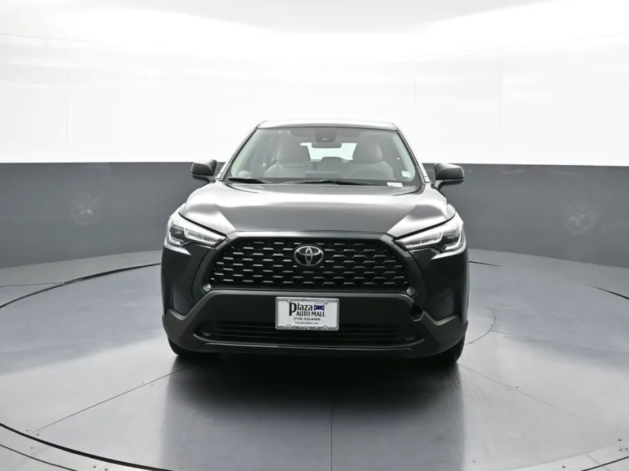 2022 Toyota Corolla Cross L photo 1