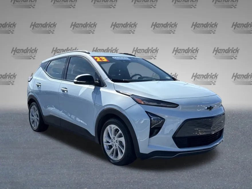 2023 Chevrolet Bolt EUV photo 1