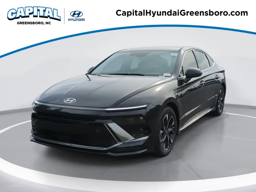 2025 Hyundai Sonata SEL photo 1