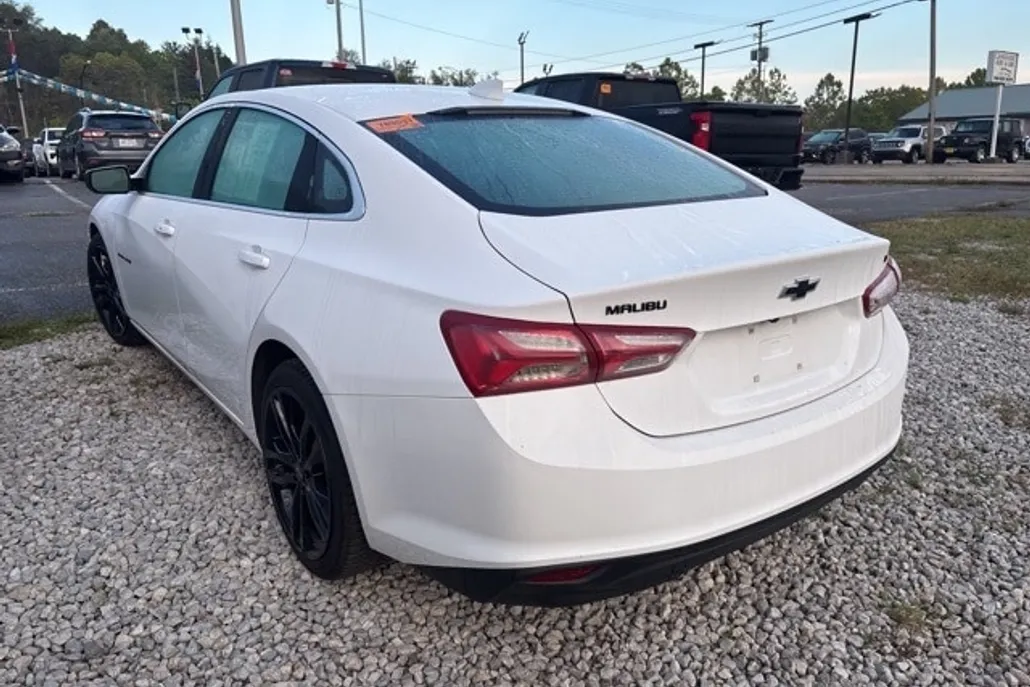 2023 Chevrolet Malibu 1LT photo 1