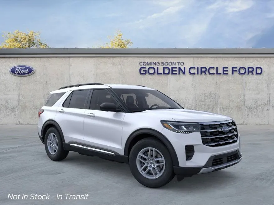 2025 Ford Explorer photo 1
