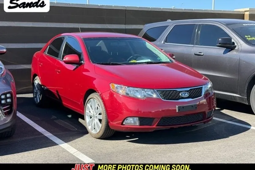 2011 Kia Forte SX photo 1