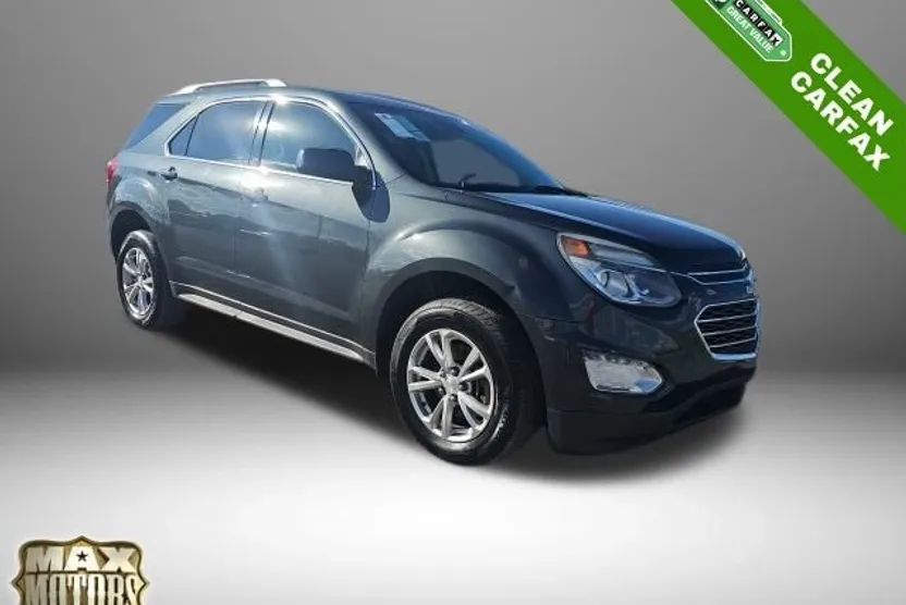 2017 Chevrolet Equinox LT photo 1