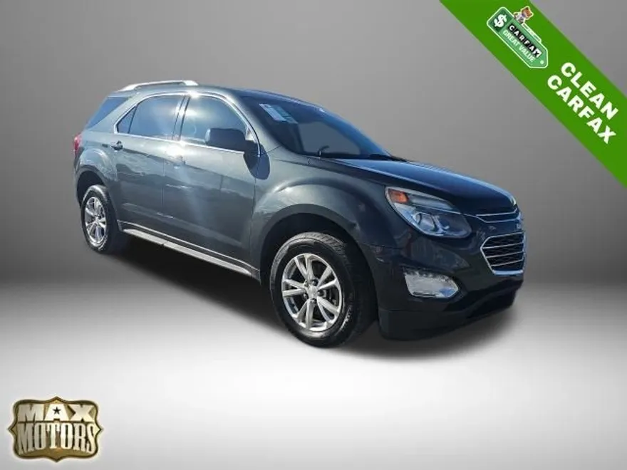 2017 Chevrolet Equinox LT photo 1