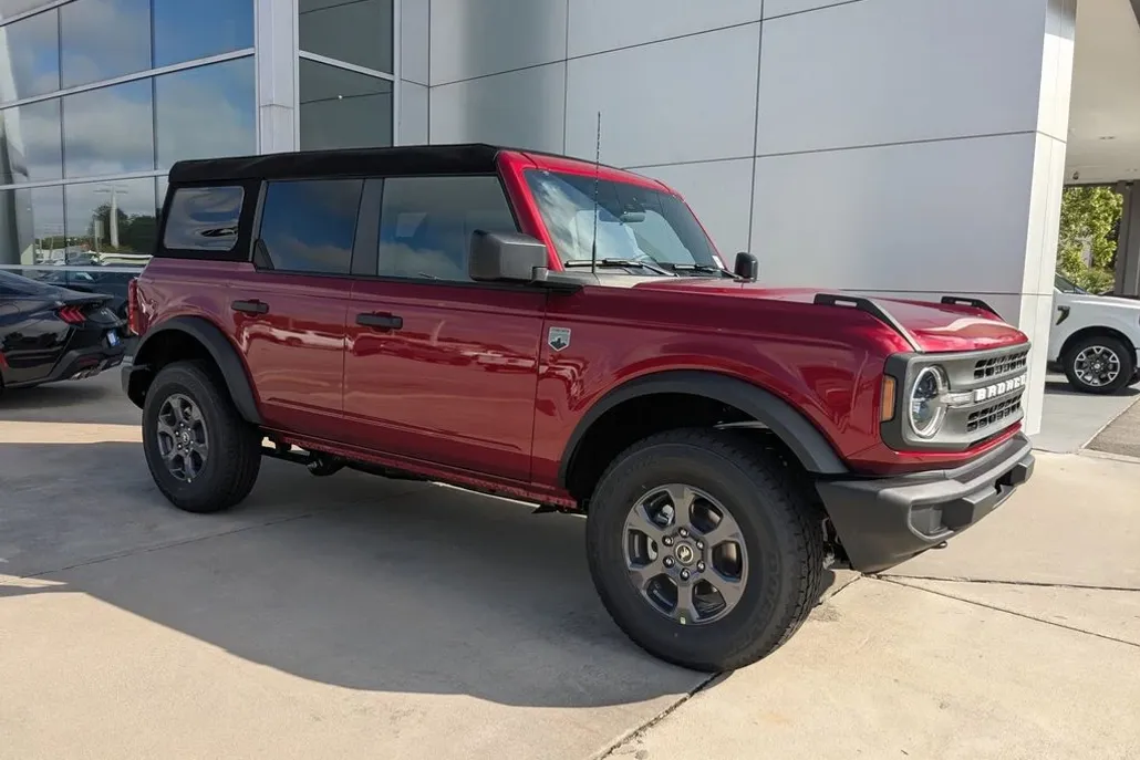 2025 Ford Bronco Big Bend photo 1