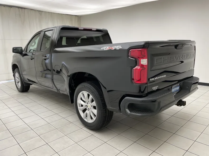 2021 Chevrolet Silverado 1500 Custom photo 1