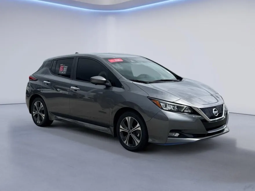 2024 Nissan Kicks S photo 1