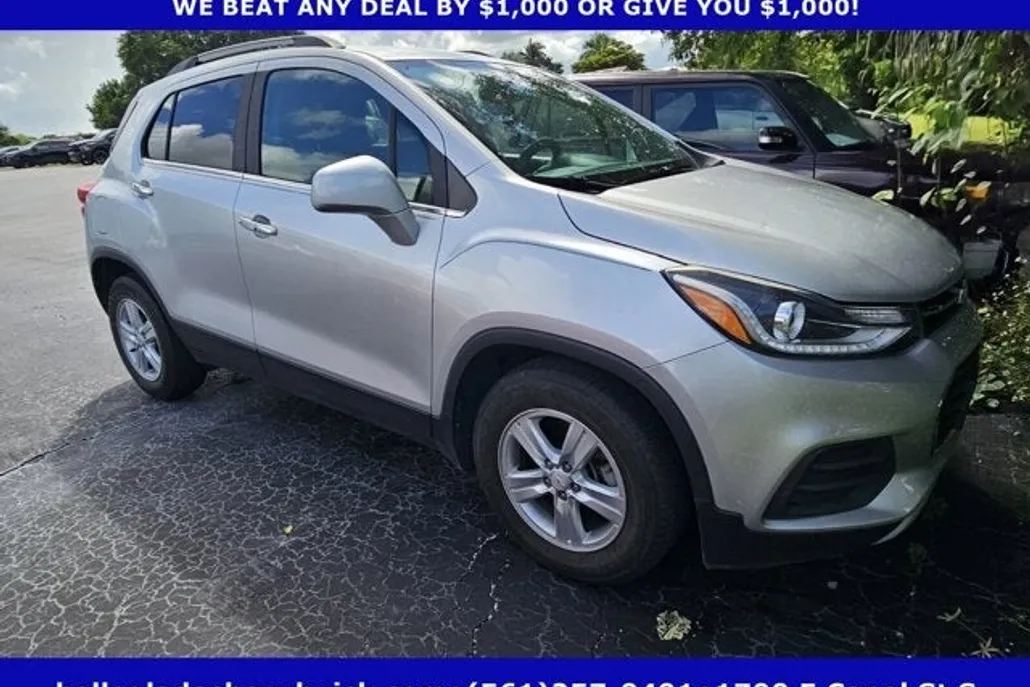 2019 Chevrolet Trax LT photo 1