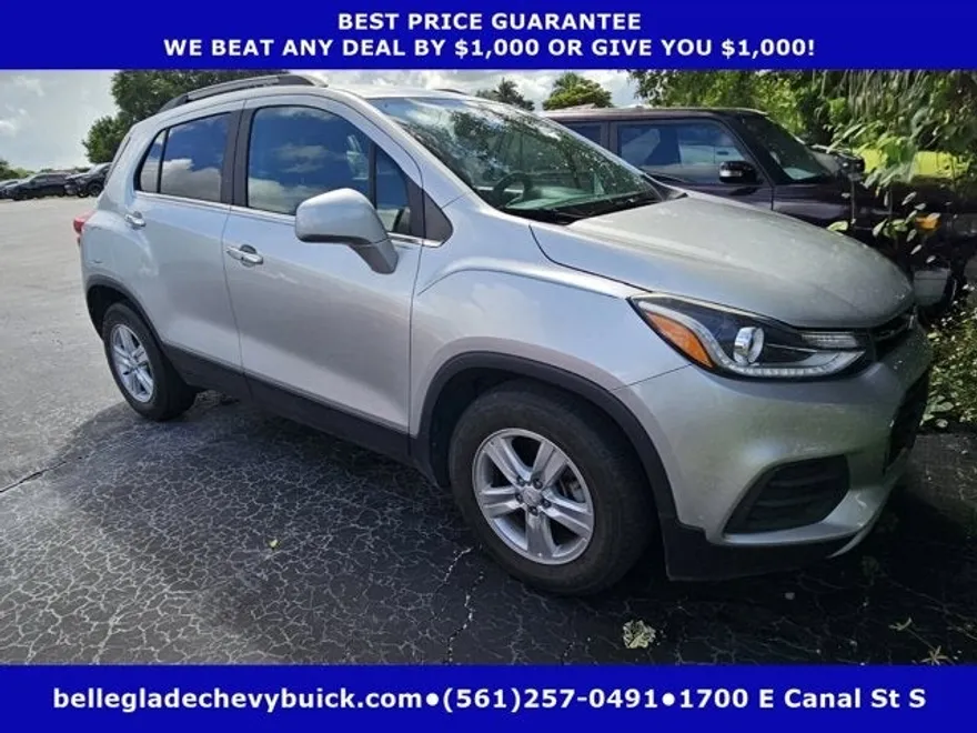 2019 Chevrolet Trax LT photo 1
