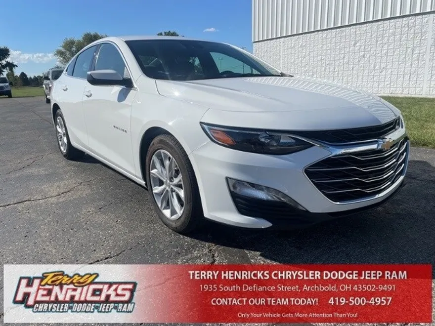 2024 Chevrolet Malibu 1LT photo 1