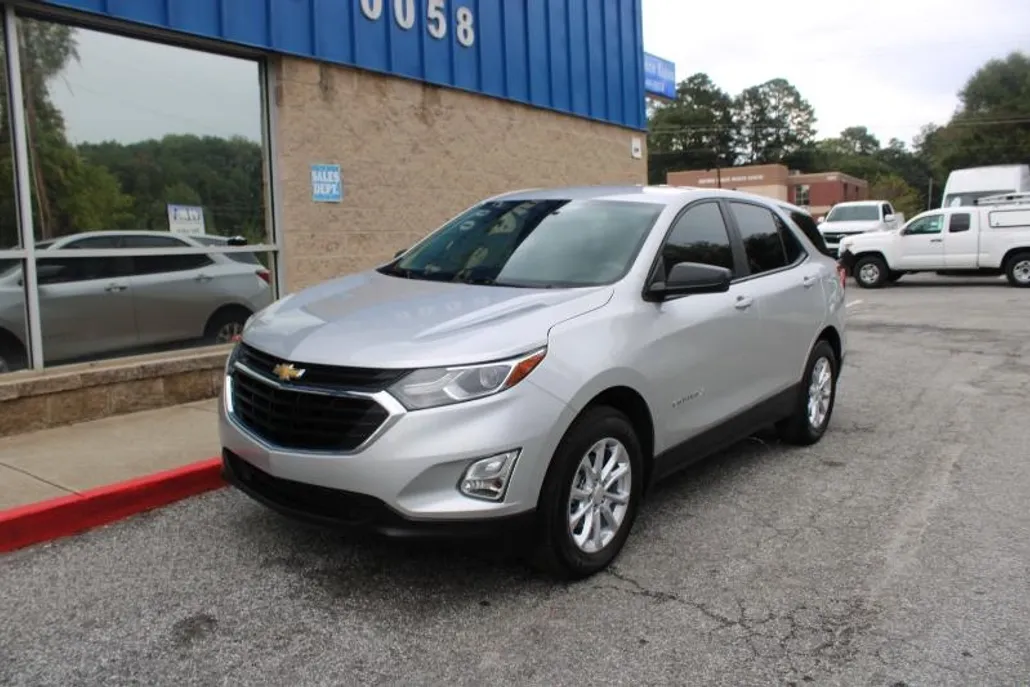 2021 Chevrolet Equinox LS photo 1