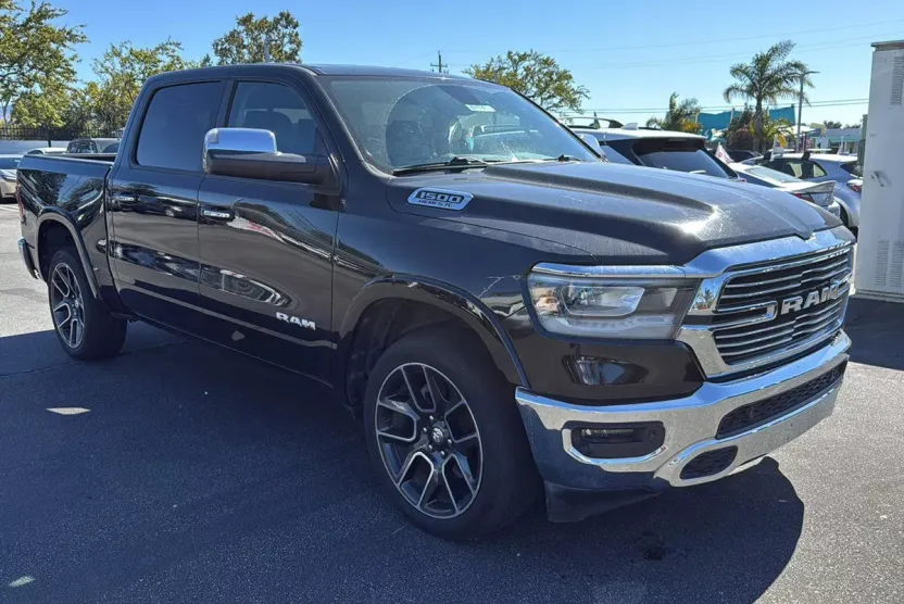 2019 Ram 1500 Laramie photo 1