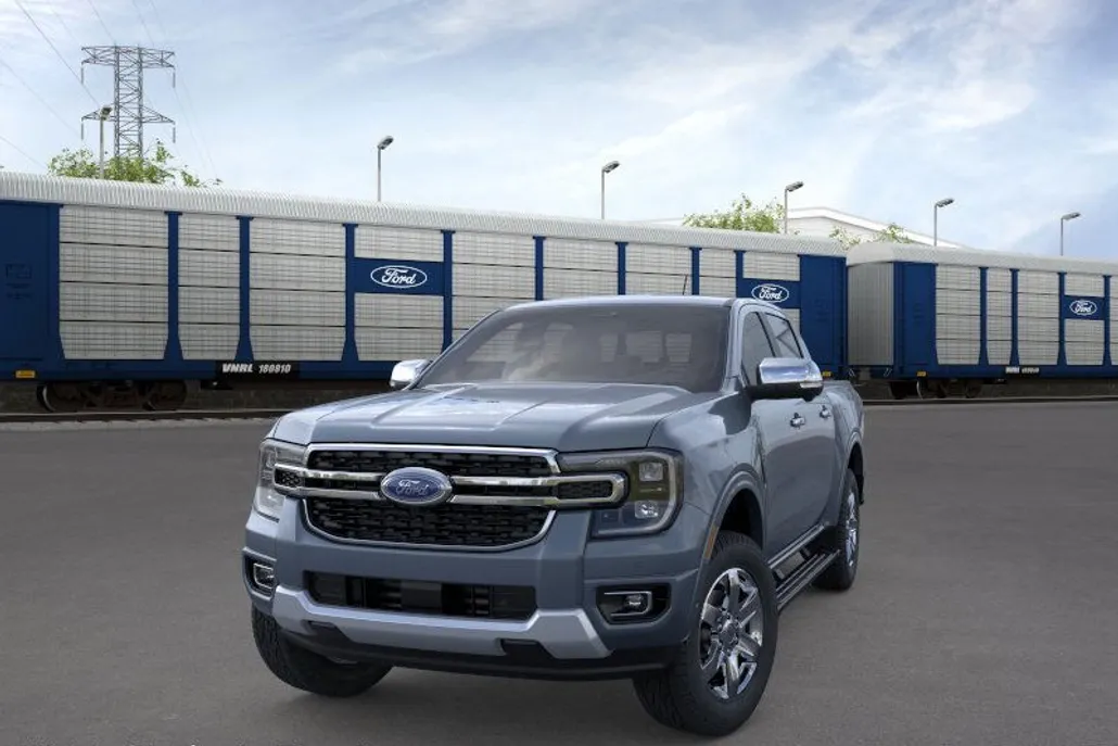 2025 Ford Ranger Lariat photo 1