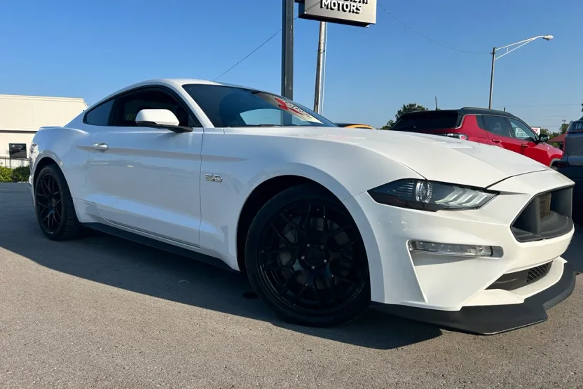 2018 Ford Mustang GT Premium photo 1