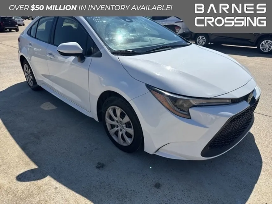 2020 Toyota Corolla LE photo 1