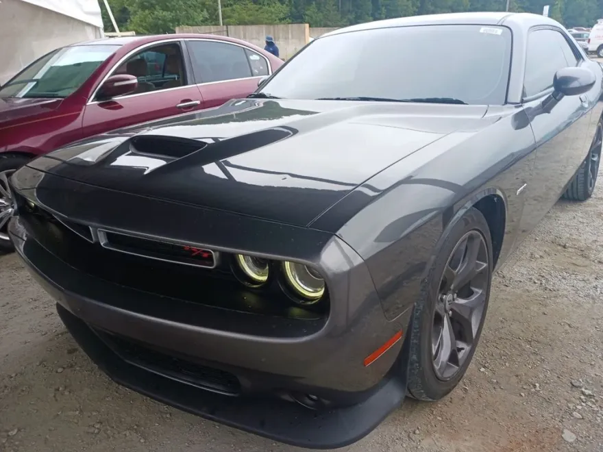 2019 Dodge Challenger R/T photo 1