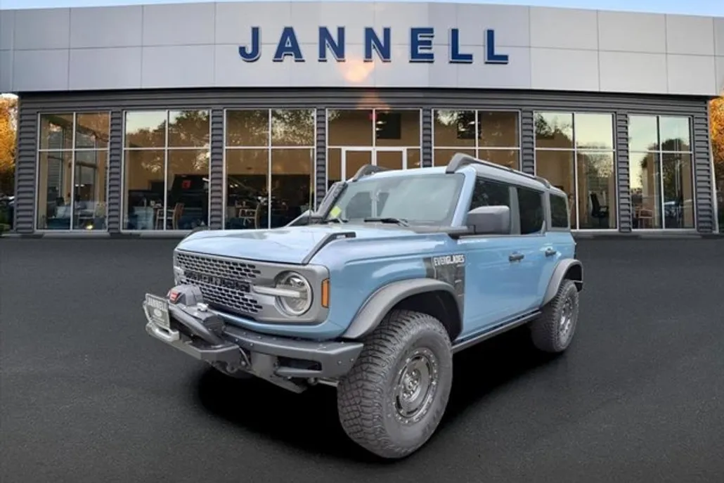 2024 Ford Bronco Everglades photo 1