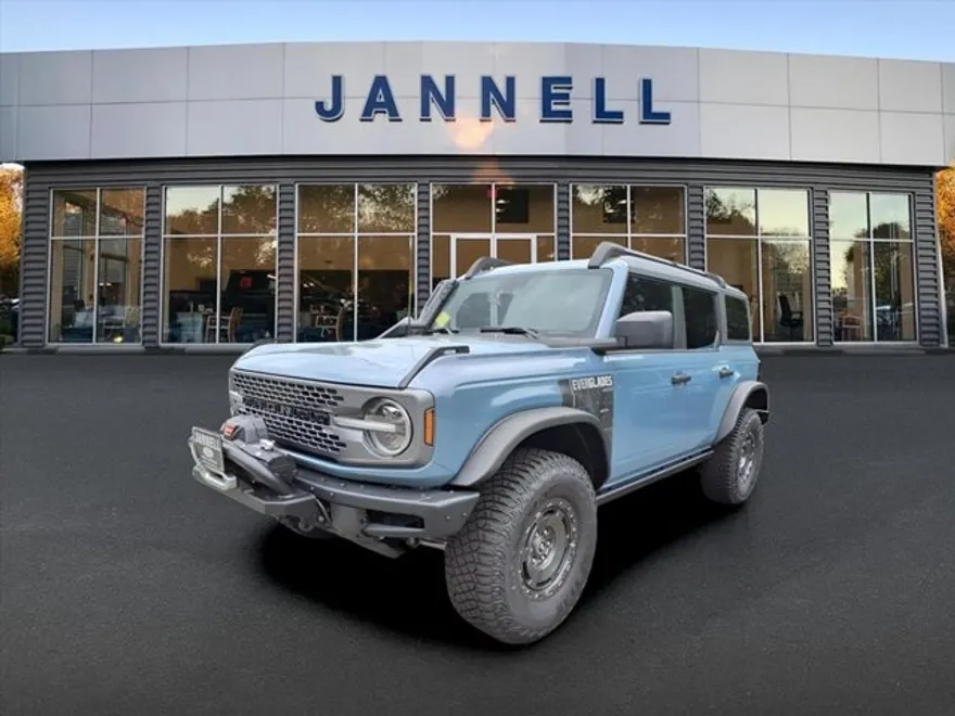 2024 Ford Bronco Everglades photo 1