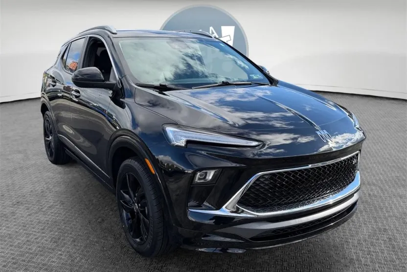 2024 Buick Encore GX Sport Touring photo 1
