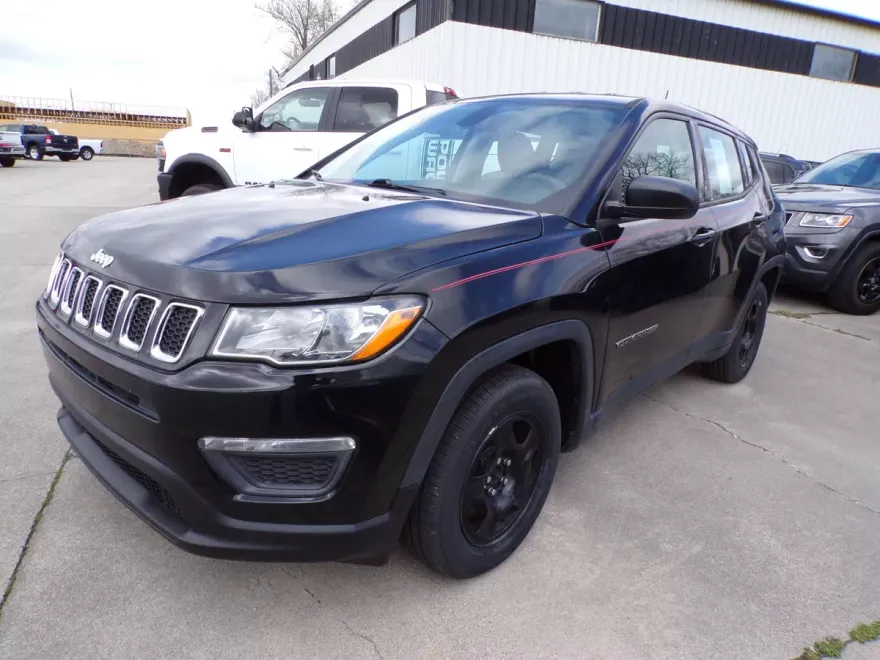 2018 Jeep Compass Sport photo 1