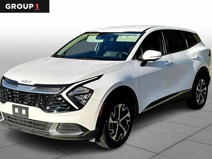 2023 Kia Sportage EX photo 1