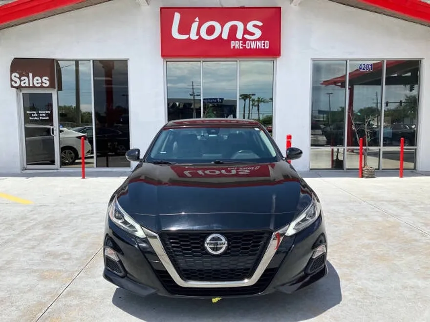 2020 Nissan Altima 2.5 SR photo 1