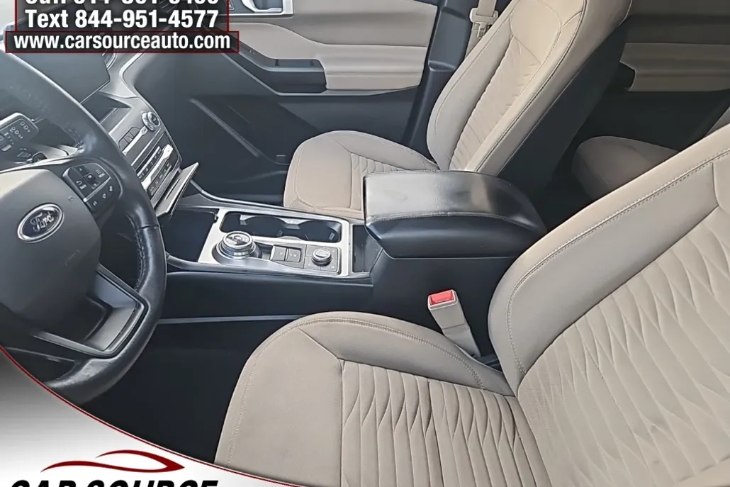 2020 Ford Explorer XLT photo 1