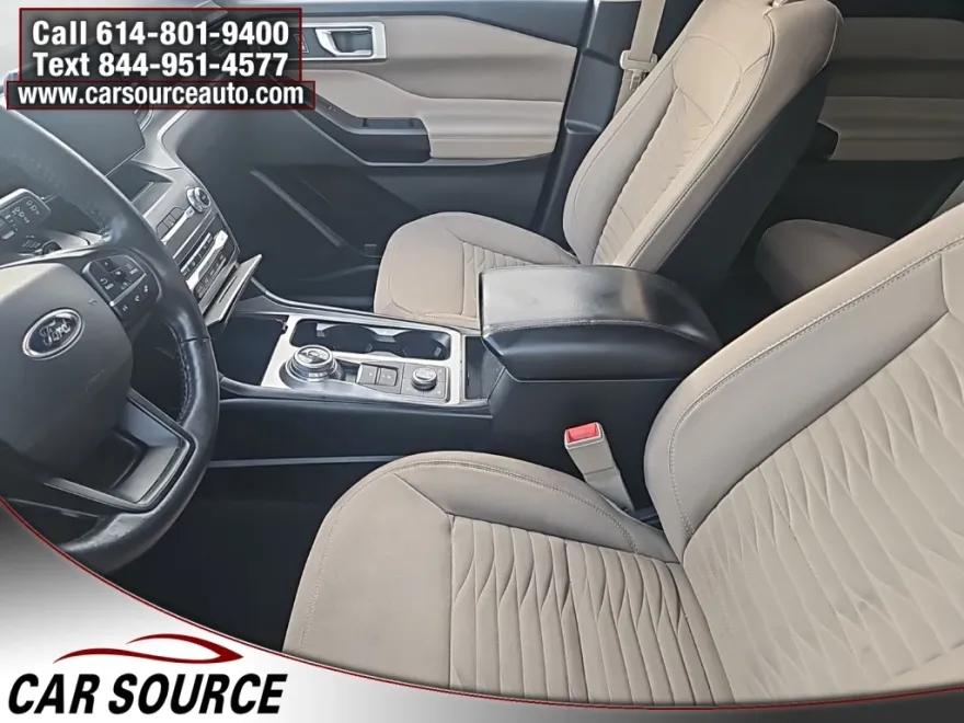 2020 Ford Explorer XLT photo 1