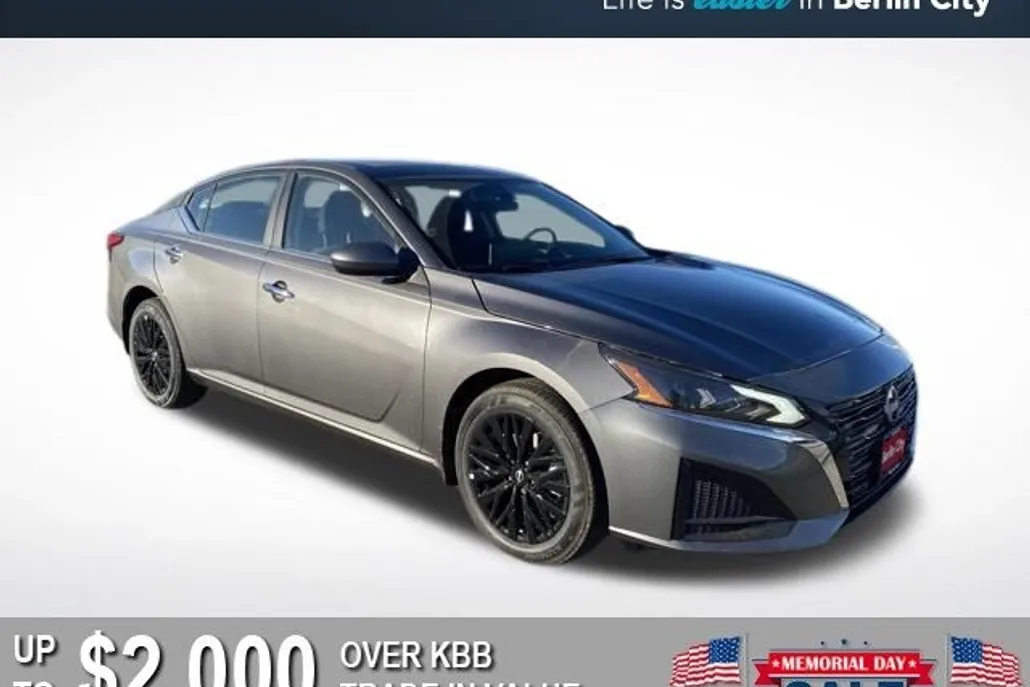 2025 Nissan Altima 2.5 SV photo 1