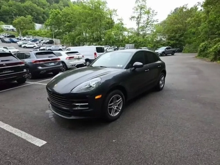 2020 Porsche Macan Base photo 1