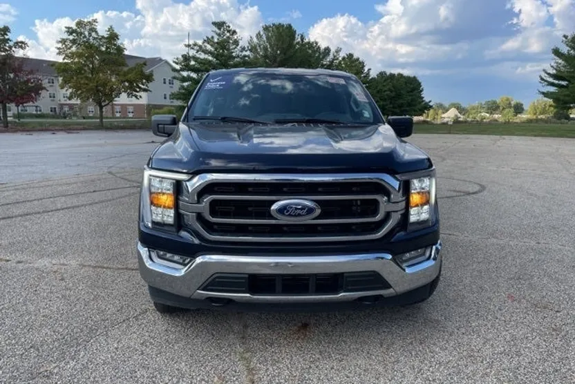 2023 Ford F-150 XLT photo 1