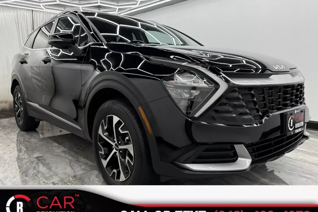 2023 Kia Sportage EX photo 1