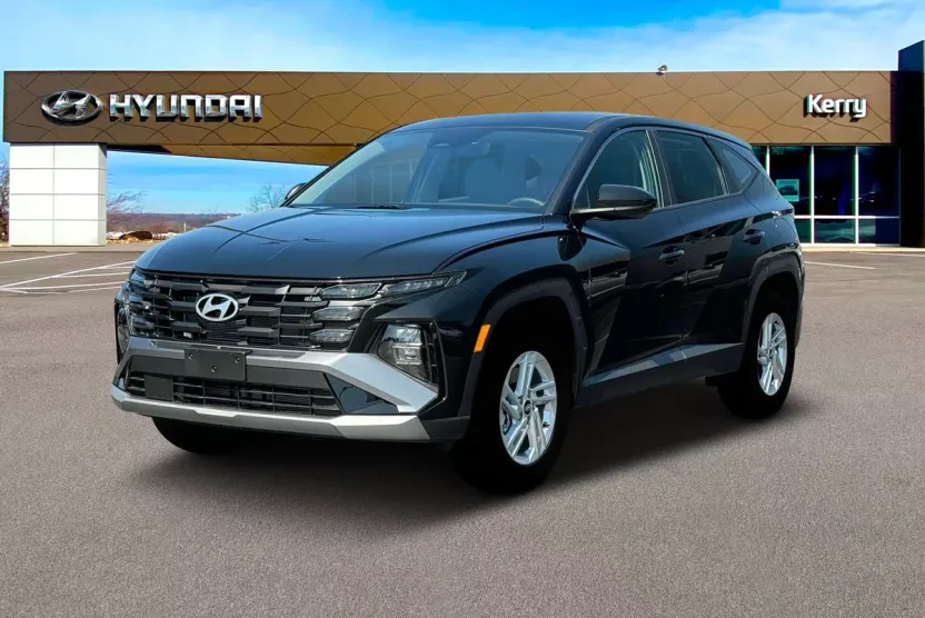 2025 Hyundai Tucson SE photo 1