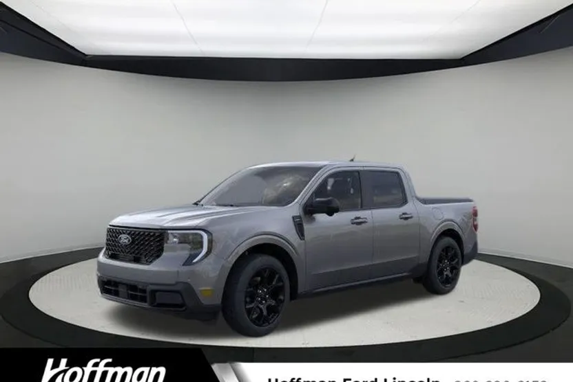 2025 Ford Maverick Lariat photo 1