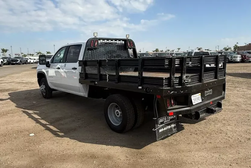 2022 Chevrolet Silverado 3500HD Work Truck photo 1