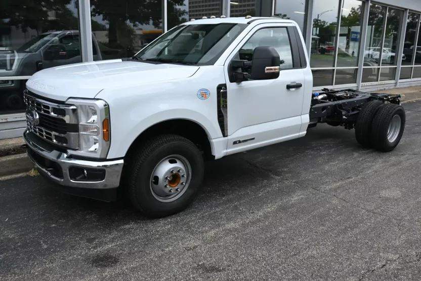 2026 Ford F-350 XL photo 1